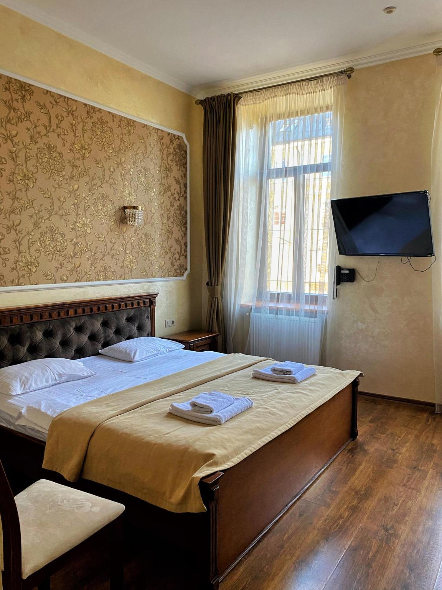 Hotel 39 Lviv Ngoại thất bức ảnh
