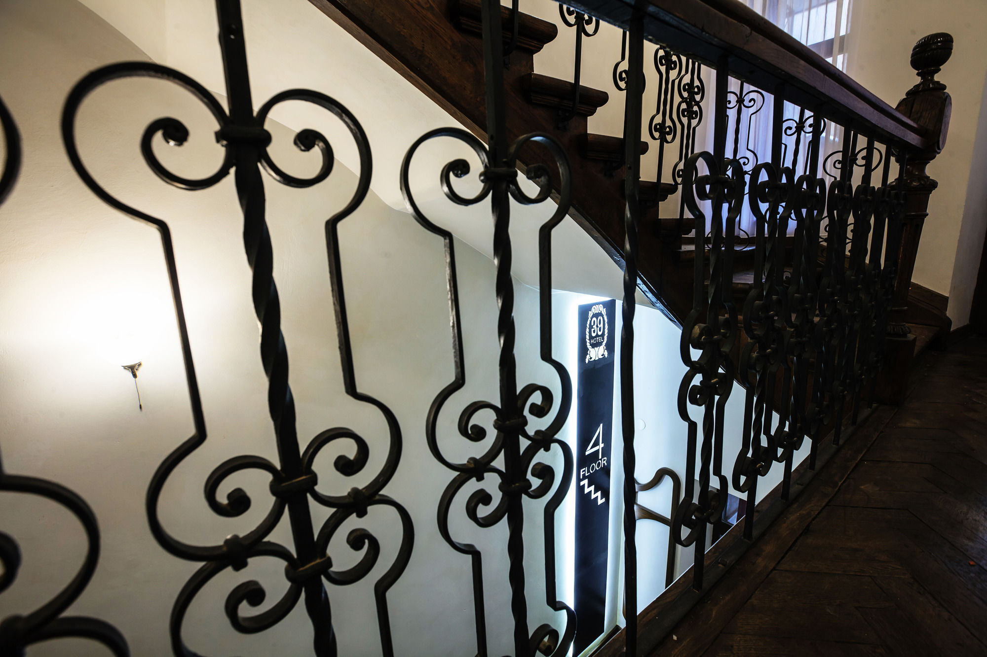 Hotel 39 Lviv Ngoại thất bức ảnh